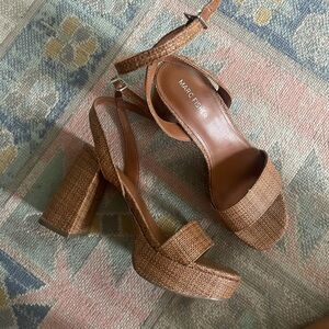 Marc Fisher Sadel Platform Sandal